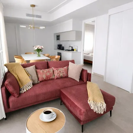 Sunny Waves Apt. 3br, 2baths, Ac & Heated Pool Apartmán *
