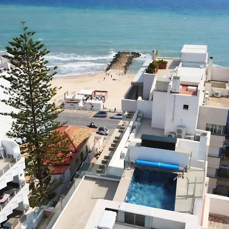 Sunny Waves Apt. 3br, 2baths, Ac & Heated Pool * تورّيفيِخا