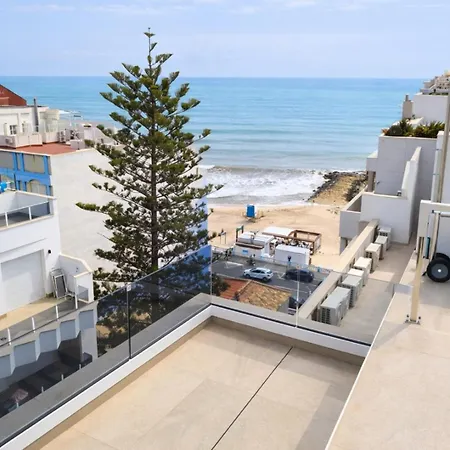 Sunny Waves Apt. 3br, 2baths, Ac & Heated Pool *